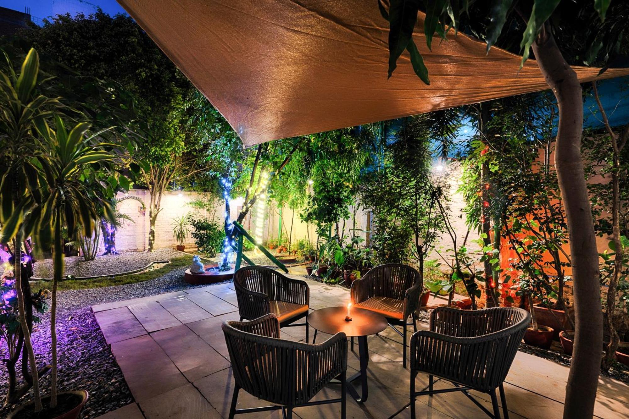International Travellers' Hostel By Ith Stays Varanasi Eksteriør billede