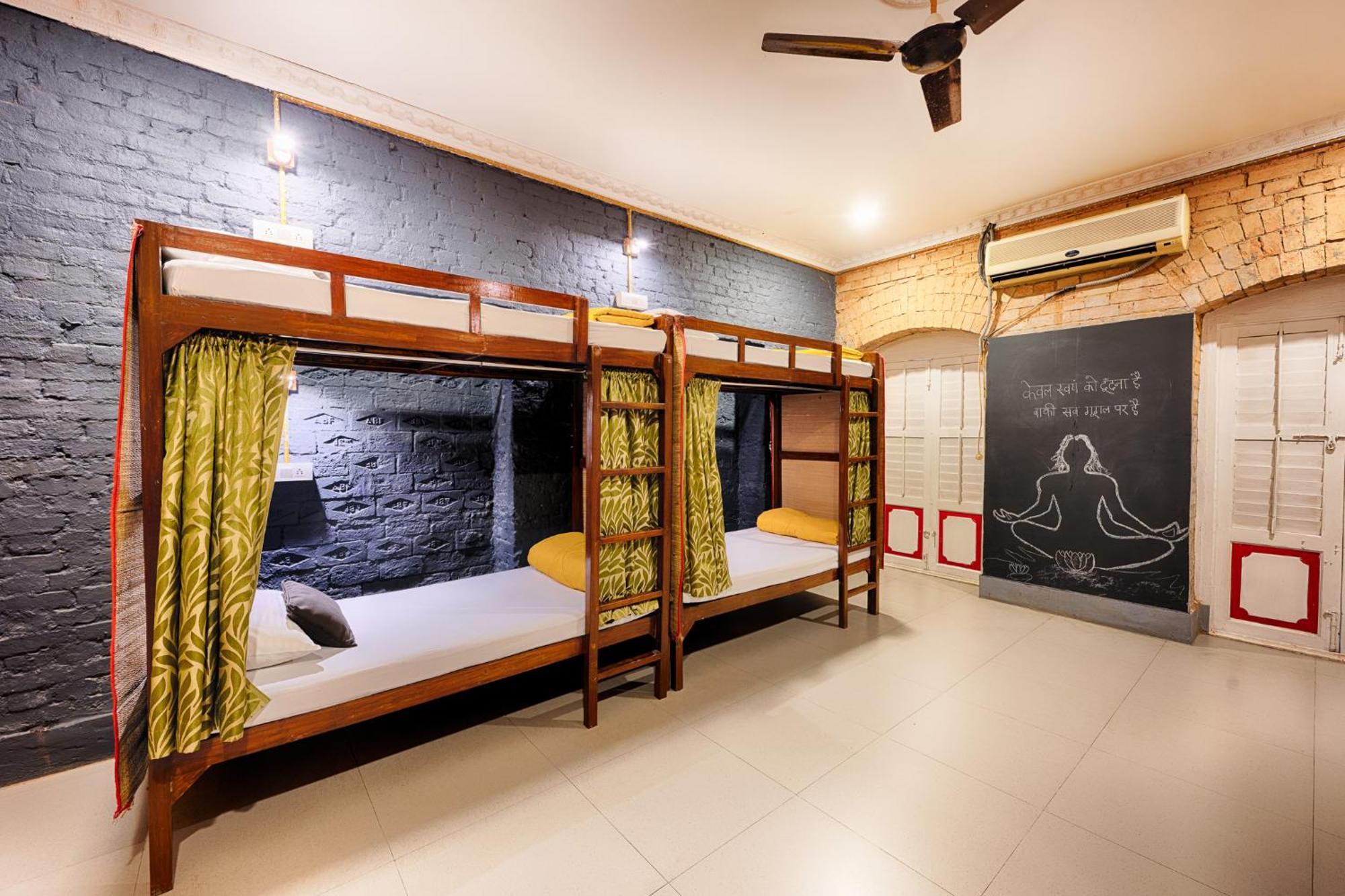 International Travellers' Hostel By Ith Stays Varanasi Værelse billede