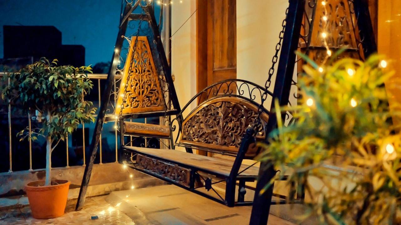 International Travellers' Hostel By Ith Stays Varanasi Eksteriør billede